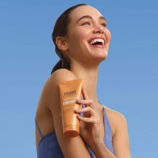 FOTOPROTECTOR ISDIN BODY GLOW SPF30 200 ML