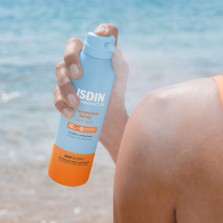 isdin transparent spray wet skin